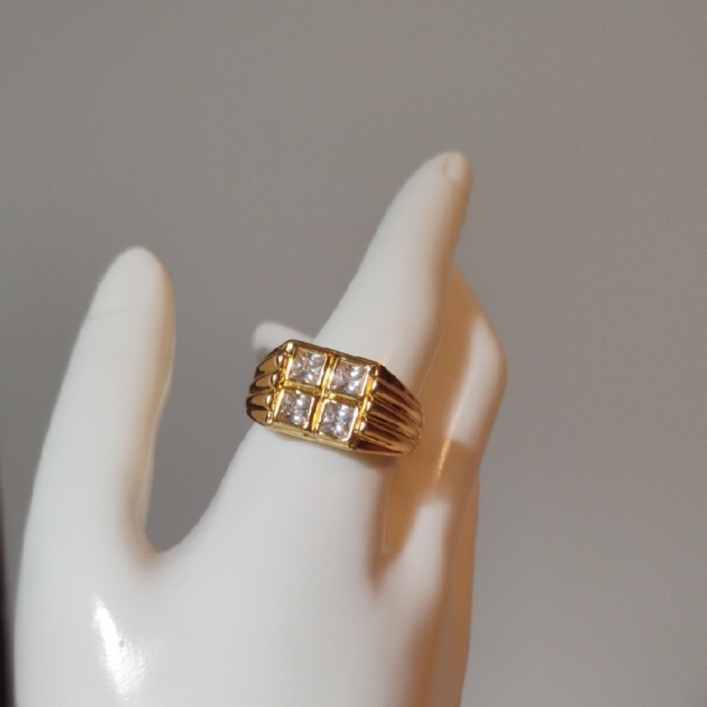 Men's Gold Tone And Cubic Zirconia Ring Size 12
